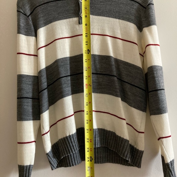 Nice and Warm Sweater - Picture 7 of 7